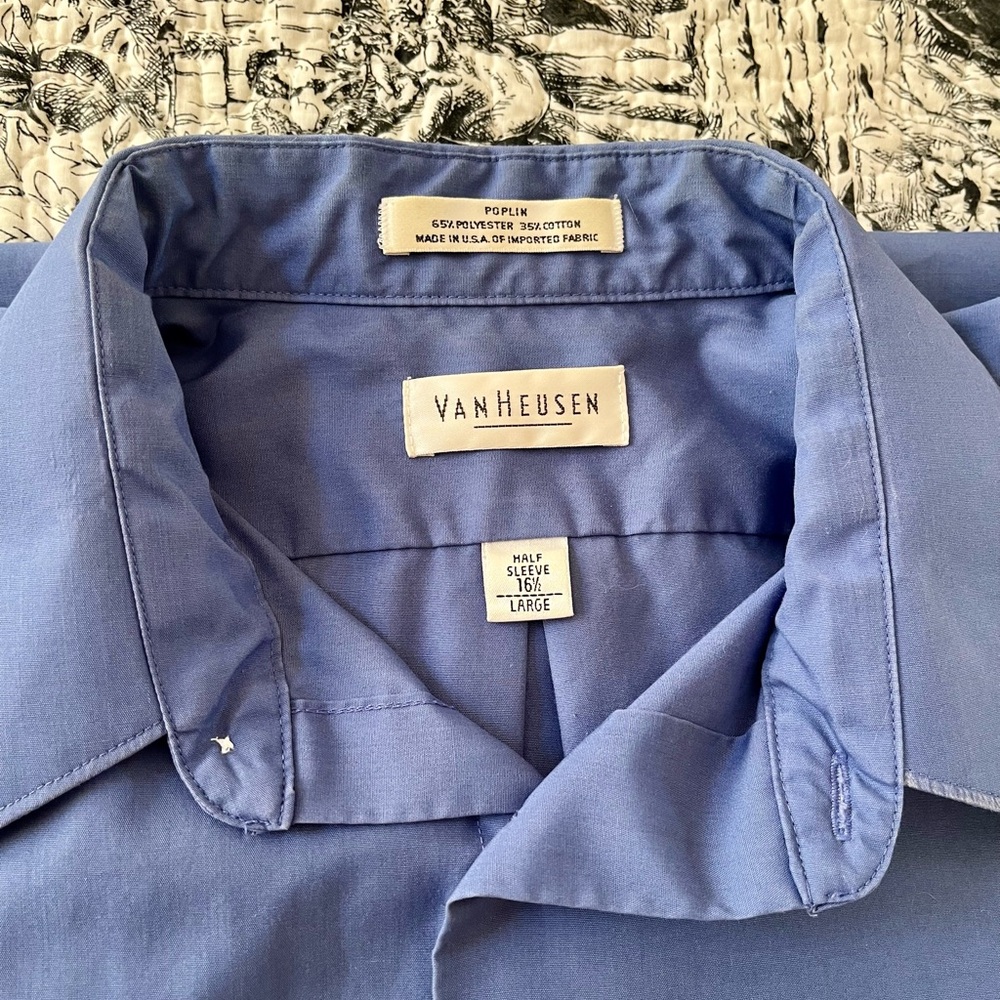 3/$25 Van Heusen Men's Short Sleeve Shirt - Picture 2 of 2
